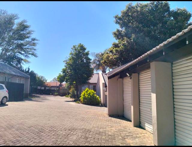 2 BEDROOM TOWNHOUSE FOR SALE IN BIRCHLEIGH